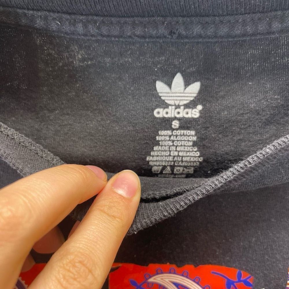 Adidas - Graphic Tee - Picture 2 of 4